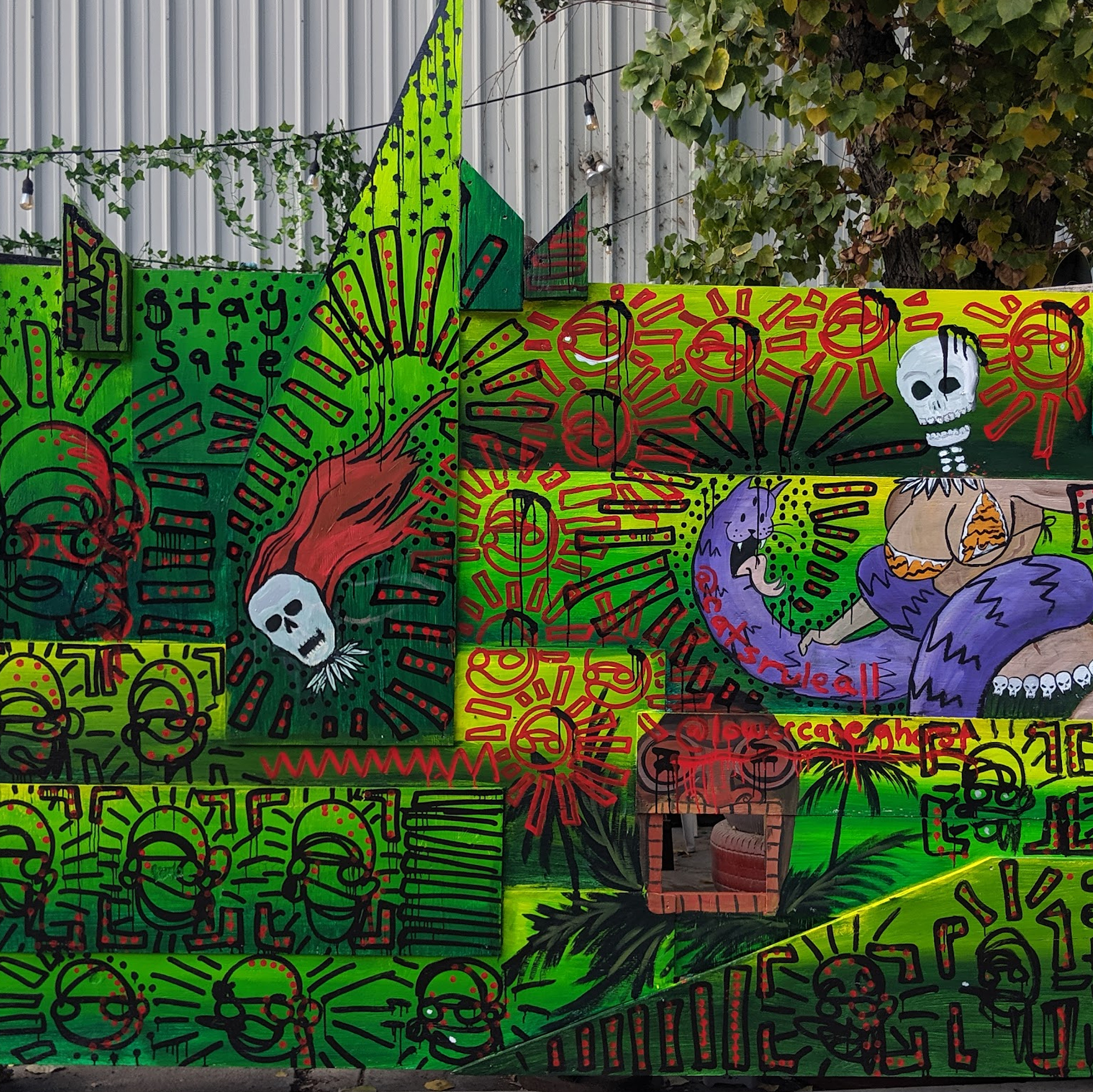 I painted this mural in collaboration with Ange Cox, Alfredo Andrade, Billy Patchen during the 2019 Fall Brewery Artwalk