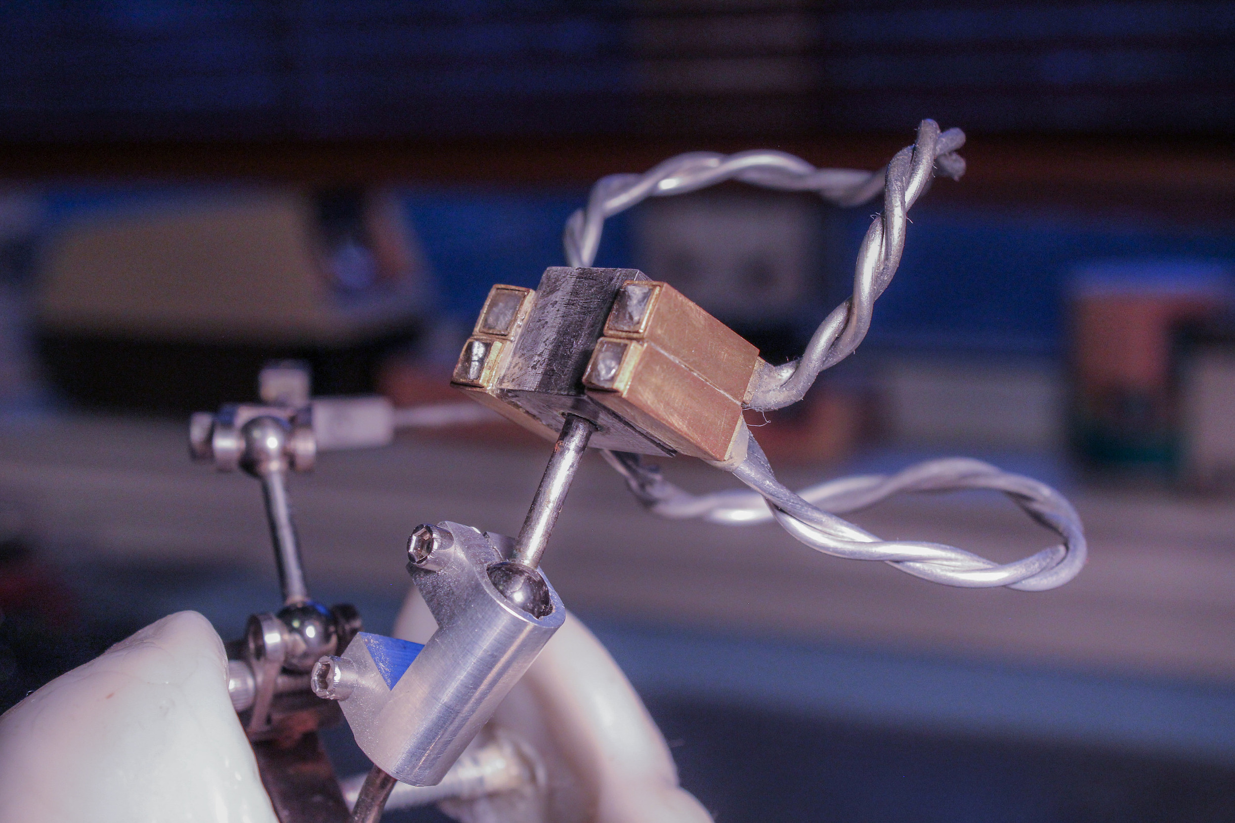 Replaceable mouth wires